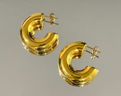 "LUZON" THICK "C-SHAPED" CHUCKY HOOP EARRINGS